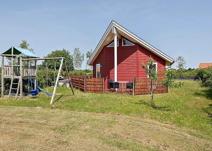 M12008-vaeggerlose-marielyst-strandpark-112 *
